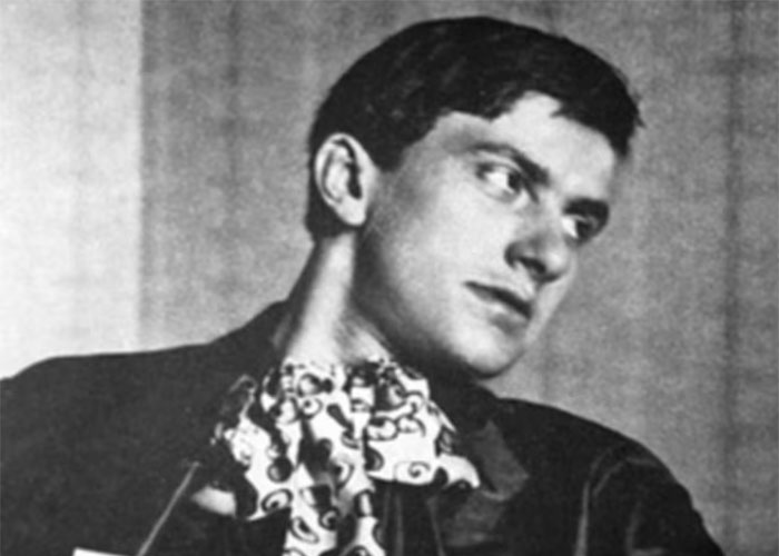Гимн критику - Владимир Маяковский